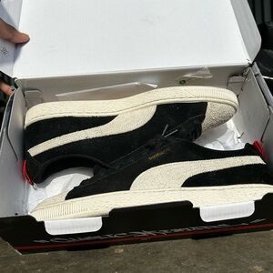 Puma Men's Black and White Suede Sneakers